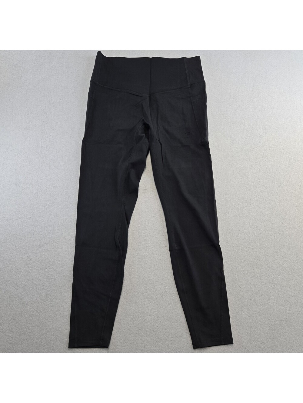 Halara UltraSculpt High Waisted Leggings Womens L Black Side Pockets NWT